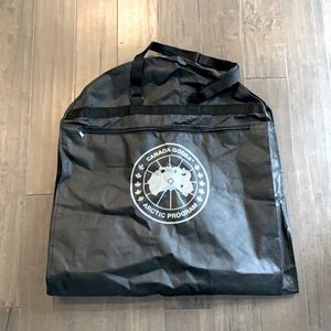 Canada goose garment bag
